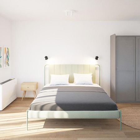 Airport Gate 25 Apartman Ledine Kültér fotó